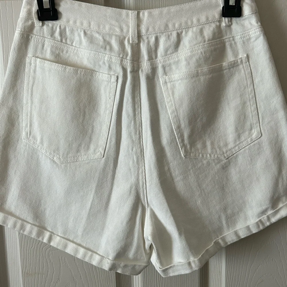 Cloud Ten She’s Stealing Our Hearts White Girls Trip Rhinestone Shorts Sz S‎